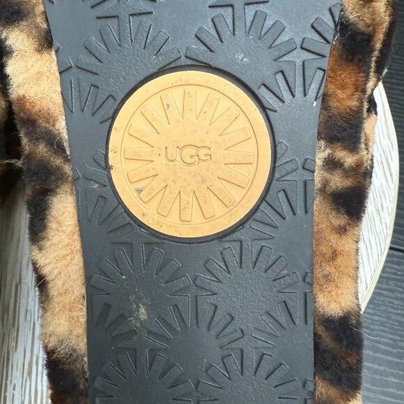 UGG FLUFF YEAH 9 Women's Sandals Slippers Slides Animal Print Open Toe Casual - Picture 13 of 14